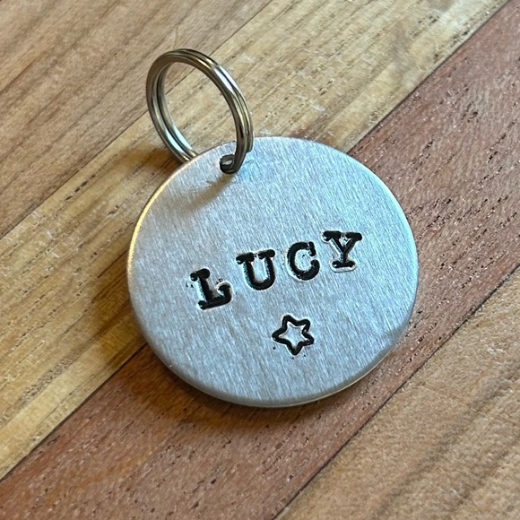 *PERSONALIZED* Hand Stamped Custom Dog Name Tag - Picture 1 of 7